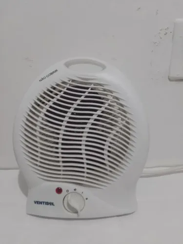 Vendo esse aquecedor funciona muito bem inteirinho quente e frio 110v marca ventisol 