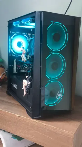 PC GAMER RX 6700XT 12GB / RYZEN 5 5500 / 16GB RAM