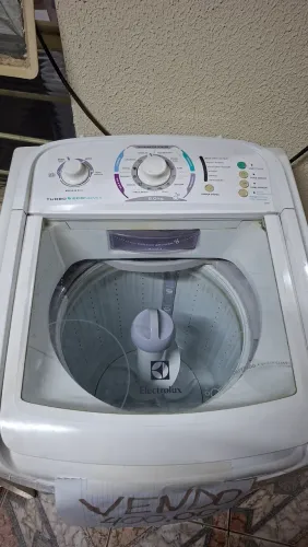 Vende se máquina