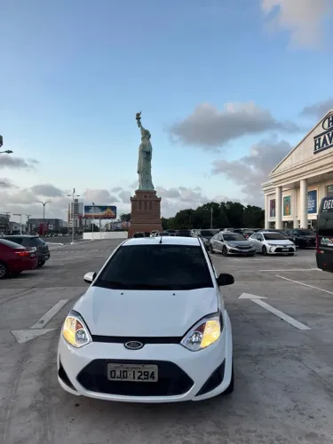 Ford Fiesta Sedan SE 1.6 16V Flex 4P 2013