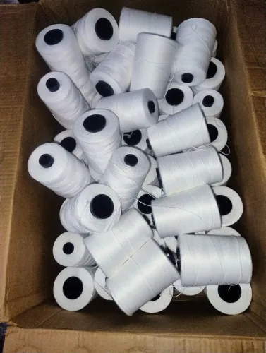 Linha de Máquina, costura sacaria.