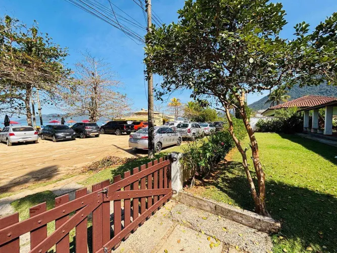 Casa com 6 quartos, Condomínio Lagoinha, Ubatuba - R$ 4.5 mi, Cod: 2737
