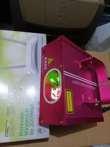 Venda equipamentos de iluminação para DJ.