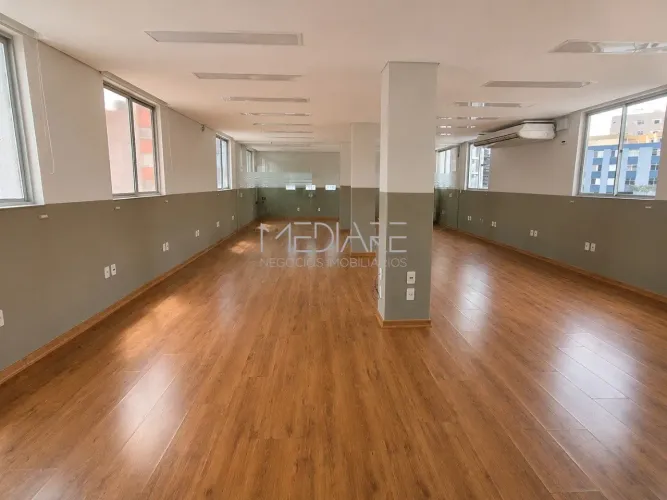 PRÉDIO COMERCIAL PARA LOCAÇÃO 06 ANDARES 1150 METROS NO CORAÇÃO DE JESUS