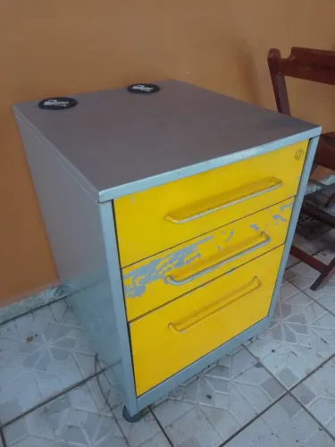 Gaveteiro de Aço Industrial com Arquivo