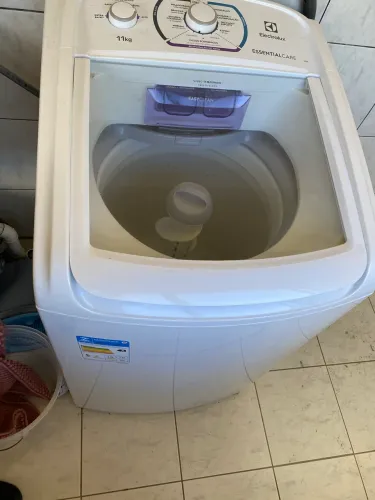 Maquina de Lavar Roupas - 11 Kg - 5 Meses de Uso