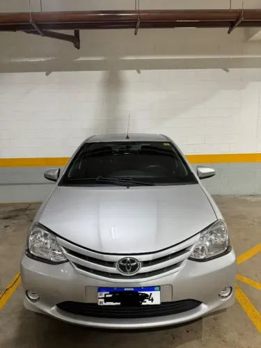 Toyota Etios X 1.3 Flex 16V 5P Mec. 2014