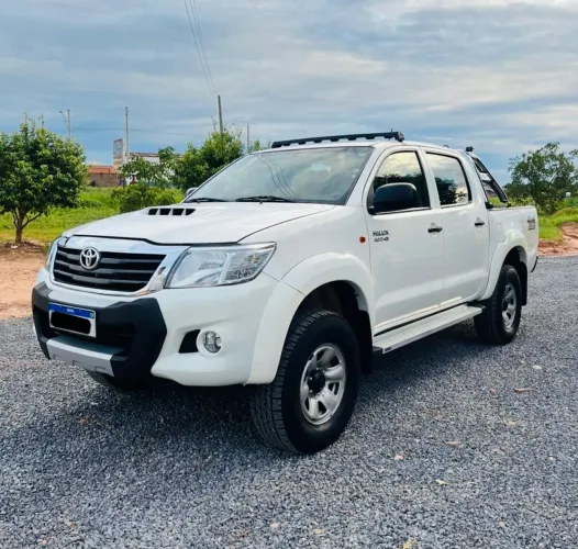 Toyota Hilux CD D4-d 4X4 3.0 TDI Dies. Mec. 2015
