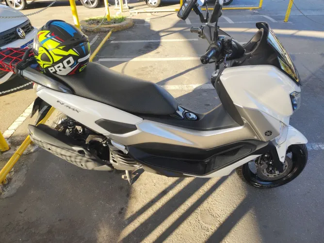 Moto em dia só pega e anda