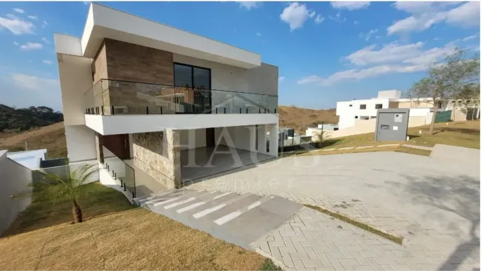 Casa com vista permanente para área de preservação no Alphaville em Juiz de Fora (MG)