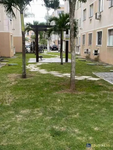 Apartamento Térreo à Venda no Jockey com 2 quartos Condomínio Residencial Guarani - Campo