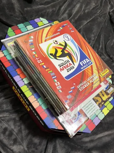 Coleção de Álbuns Panini da Copa do Mundo FIFA Completos P/Colar