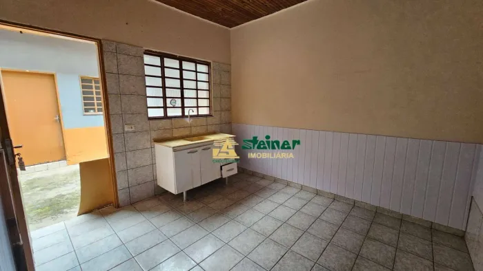 Casa com 1 dormitório para alugar, 25 m² por R$ 870,00/mês - Vila Augusta - Guarulhos/SP