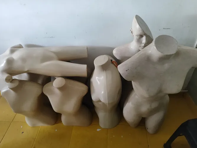 Vários manequins