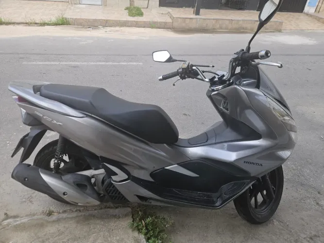MOTO DE ÓTIMA QUALIDADE