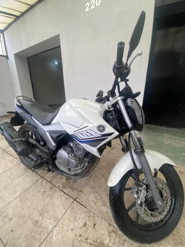 Yamaha Fazer 250 - 2015