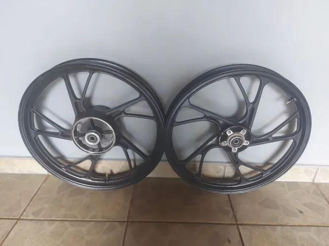 Rodas de liga pé de galinha 