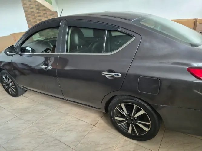 Nissan Versa SL 1.6 16V Flexstart 4P Aut. 2018