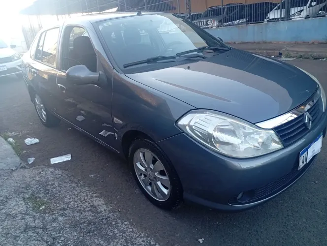 Renault Symbol Privilège Hi-flex 1.6 16V 4P 2013