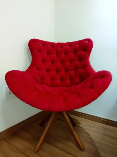 Poltrona Giratória