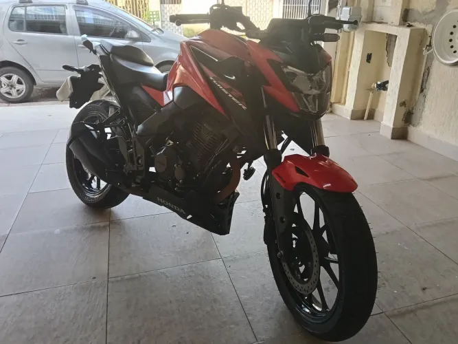 Pra vender hoje cb Twister 300f nova