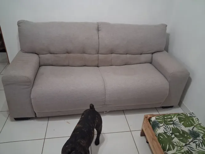 Sofa comum de 3 lugares