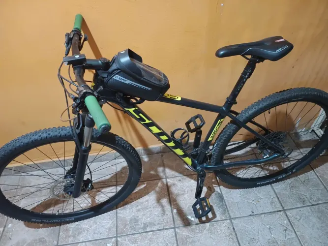 Bicicleta Scott Scale Aro 29 | Shimano Deore XT | Freio Hidráulico