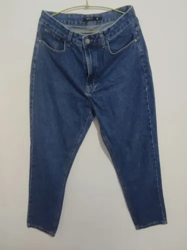Calça mommy