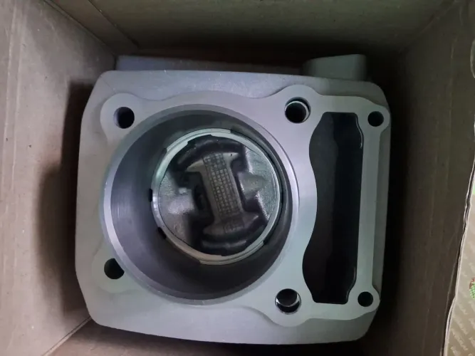 Vendo este kit cilindro pistão e anéis cb300 completo