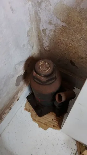 VENDO UM MACACO HIDRÁULICO ZAP *
