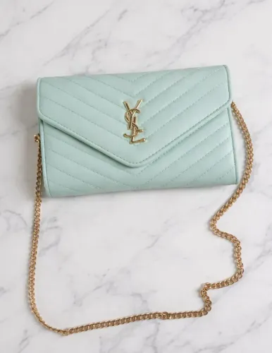 Bolsa feminina corrente transversal matelassê verde água fecho magnético 
