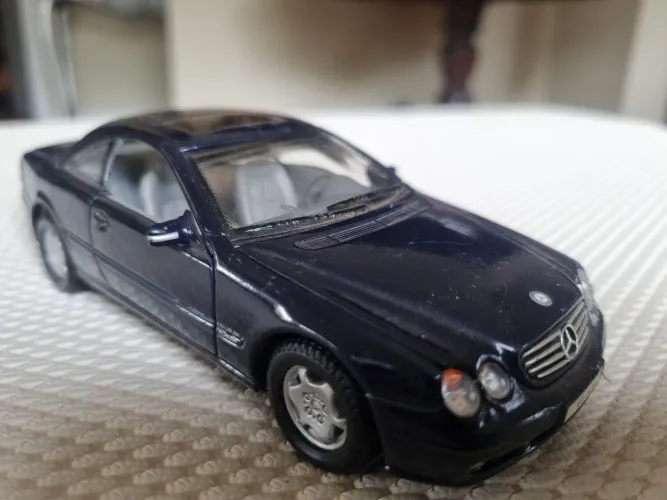 Miniatura Mercedes-Benz CL600 2001 Escala 1/32 Colecionador