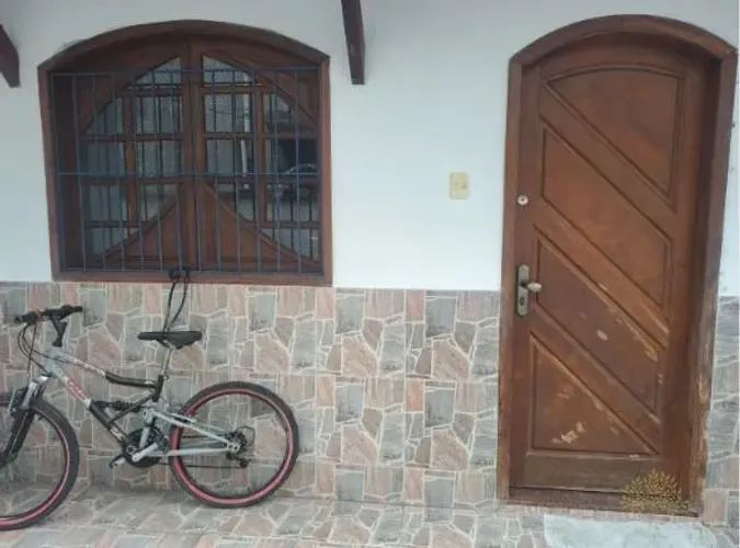 Casa com 01 quarto para alugar no Barreto, Niteroi