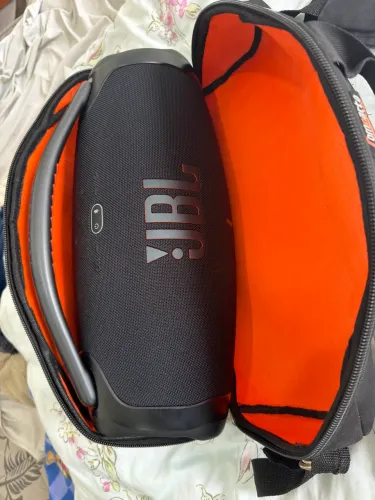 Boombox 3 seminova com case