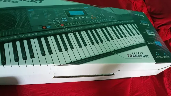 Dendo um teclado ? musical semi novo