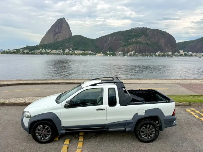 Fiat Strada Adventure 1.8 MPI 8V 103cv CE 2013