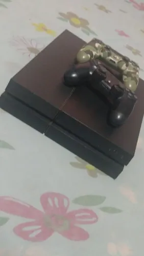 Vendo ou troco em iphone, PS4 2 MANETES
