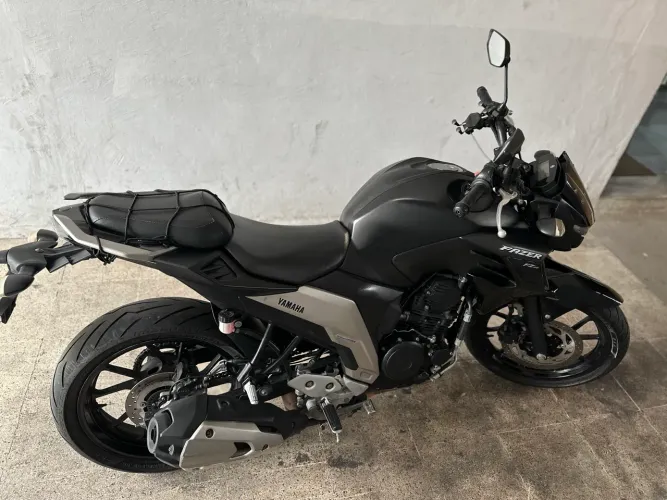 Yamaha FZ25 2023 - Pneus Diablo Rosso 3 | Revisada