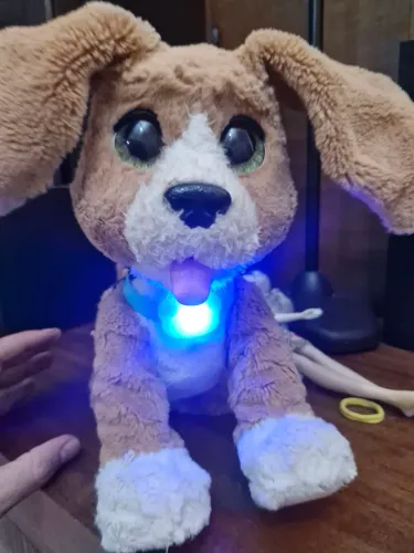 Cachorro interativo FurReal ( fala em inglês)