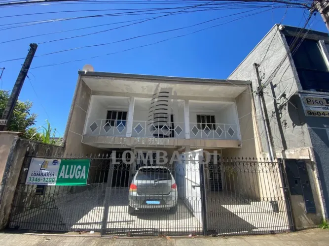 Sobrado de fundos para locação no Umbará - 02 dorms excelente localização