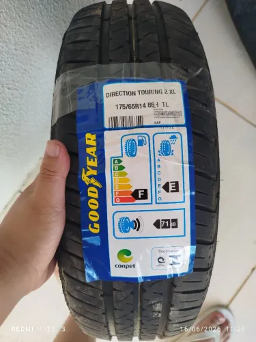 Pneu aro 14 175/65 Goodyear