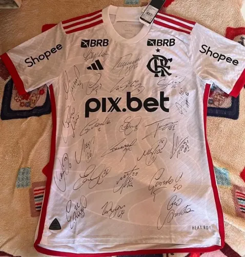 Camisa autografada do flamengo 