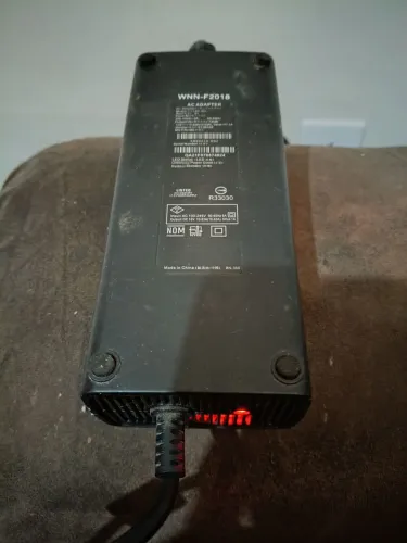 Fonte do XBOX 360 parela