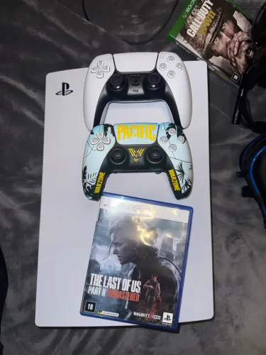 PS5 Fat com leitor e 2 controles