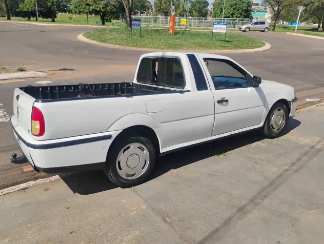 Volkswagen Saveiro 1.6 MI/ 1.6 MI Total Flex 8V (álcool) 2003