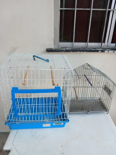 Vende-se 2 gaiolas por 160,00