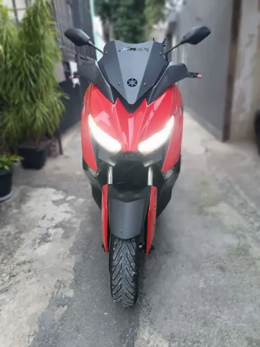 Xmax impecável