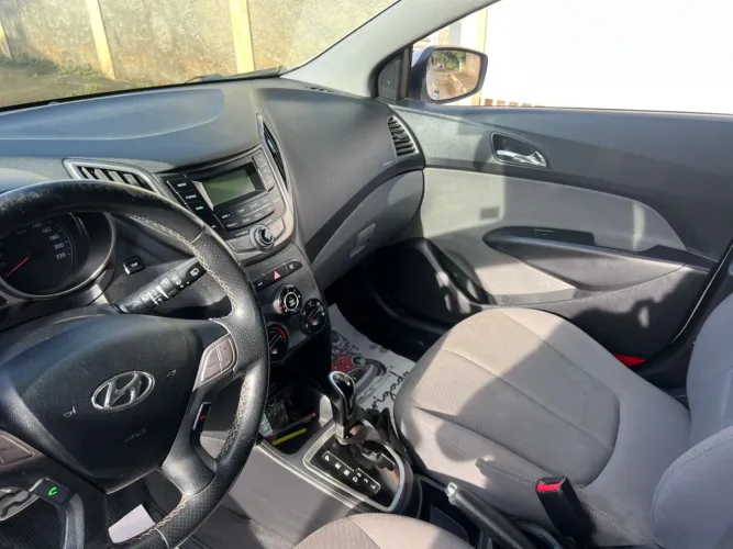 Hyundai HB20X Premium 1.6 Flex 16V Aut. 2015