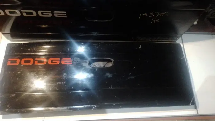 Dodge Ram 1500 2500 2002-2008.Tampa traseira. Original.