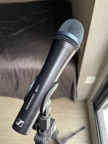 Kit Microfone Sennheiser e945 ORIGINAL + Tripé RMV